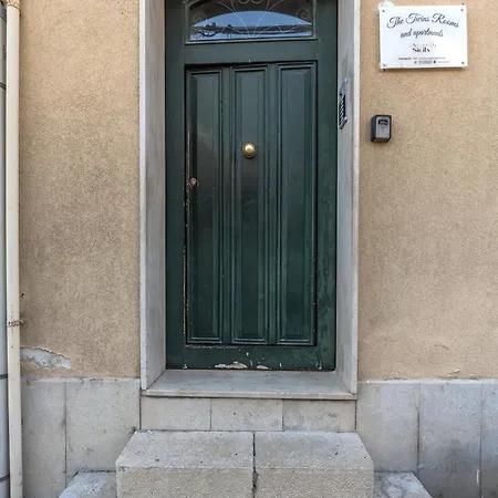 The Twins In 1 * Trapani